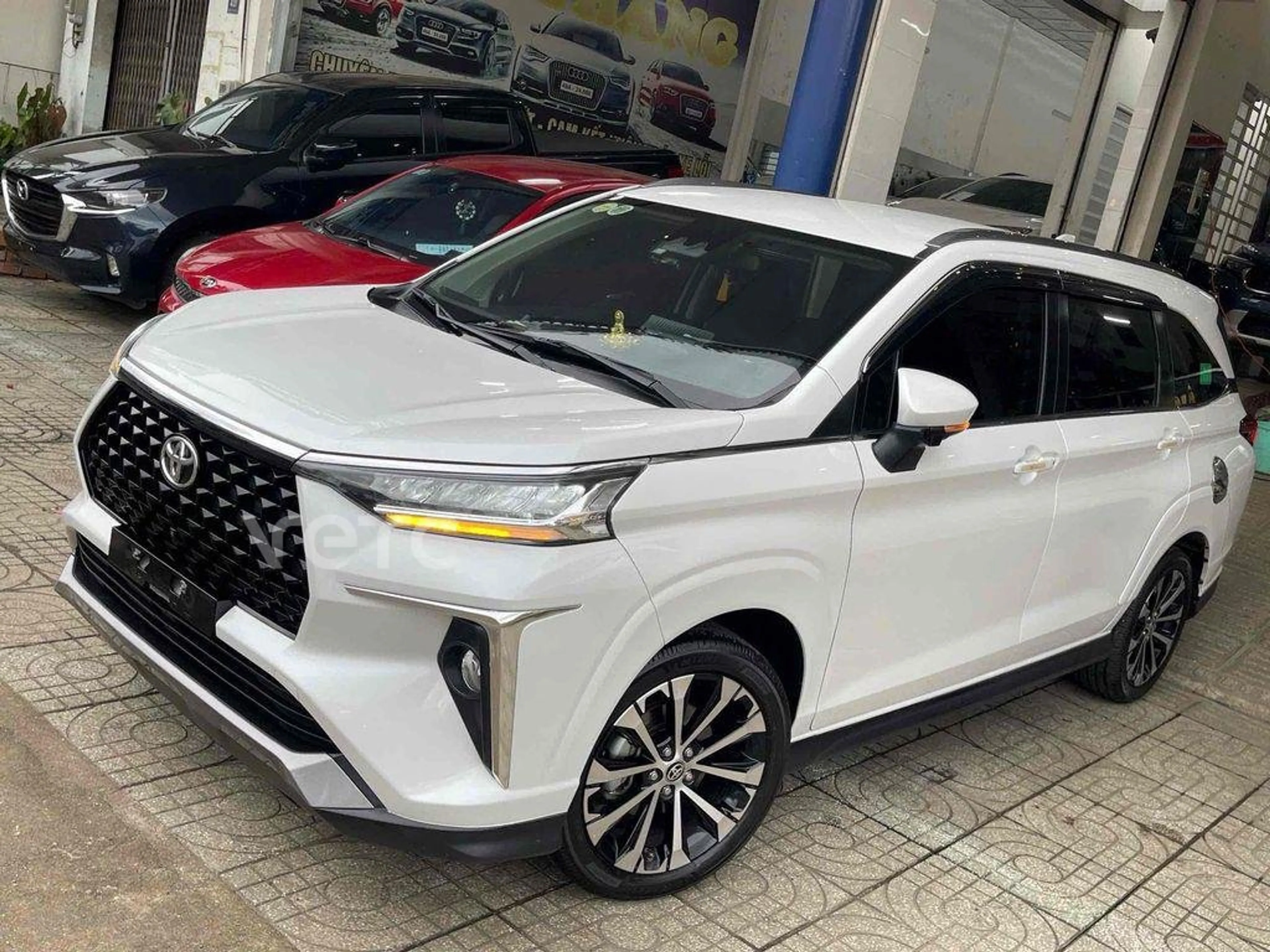 Ảnh xe Toyota Veloz Cross 2022 Trắng 68.000 km