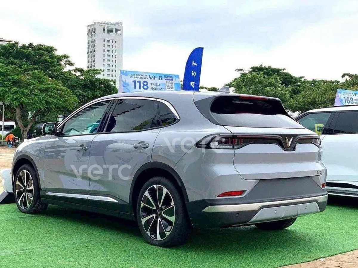 Hình ảnh xe VINFAST VF8 2025 XÁM