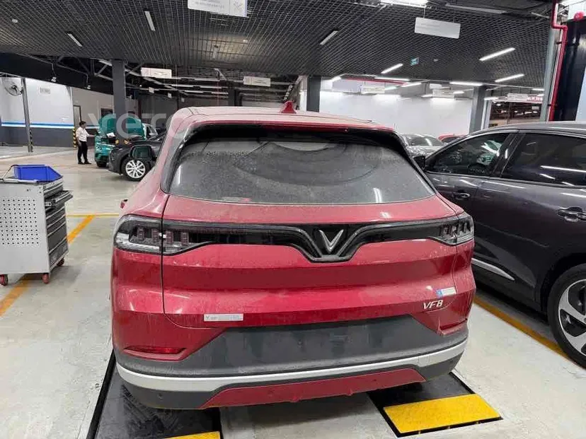 Hình ảnh xe Vinfast VF8 2023 Đỏ 33.124 km