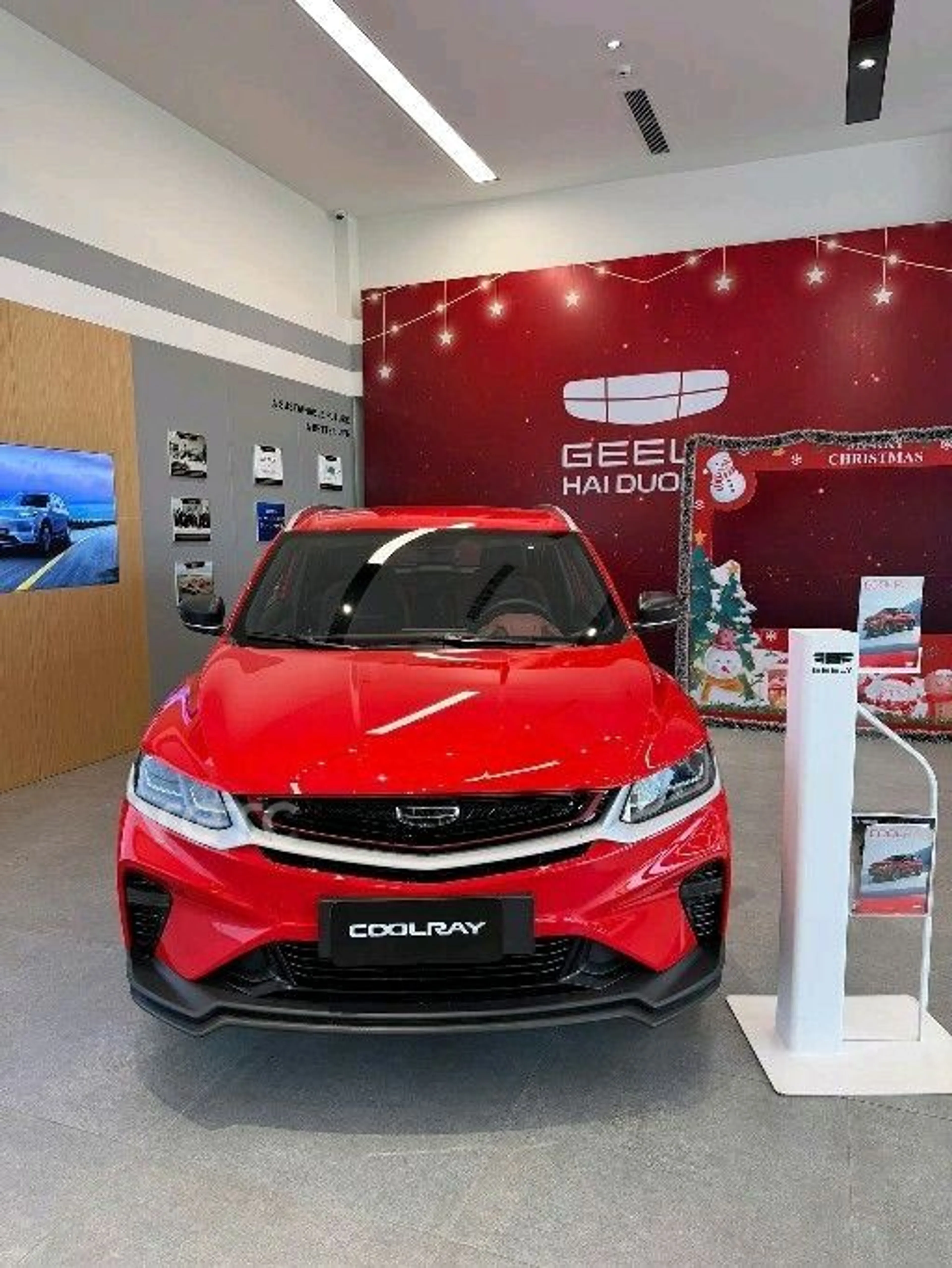 Ảnh xe Geely Coolray Flagship 2025 Đỏ