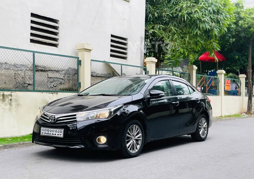 Hình ảnh xe TOYOTA COROLLA ALTIS 2016 ĐEN 11.000 KM