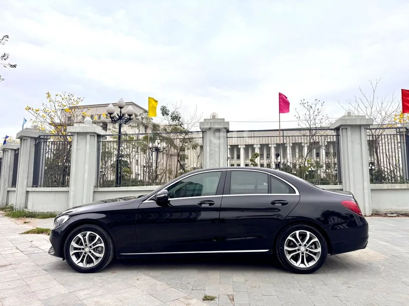Hình ảnh xe MERCEDES-BENZ C-CLASS 2016 ĐEN 90.000 KM