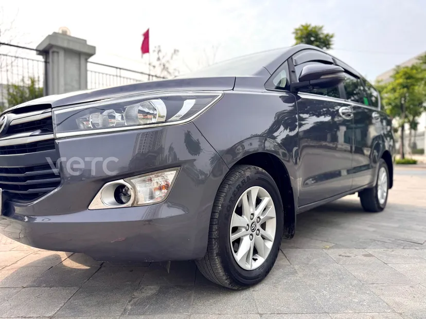 Hình ảnh xe TOYOTA INNOVA 2.0G 2018 XÁM 86.000 KM