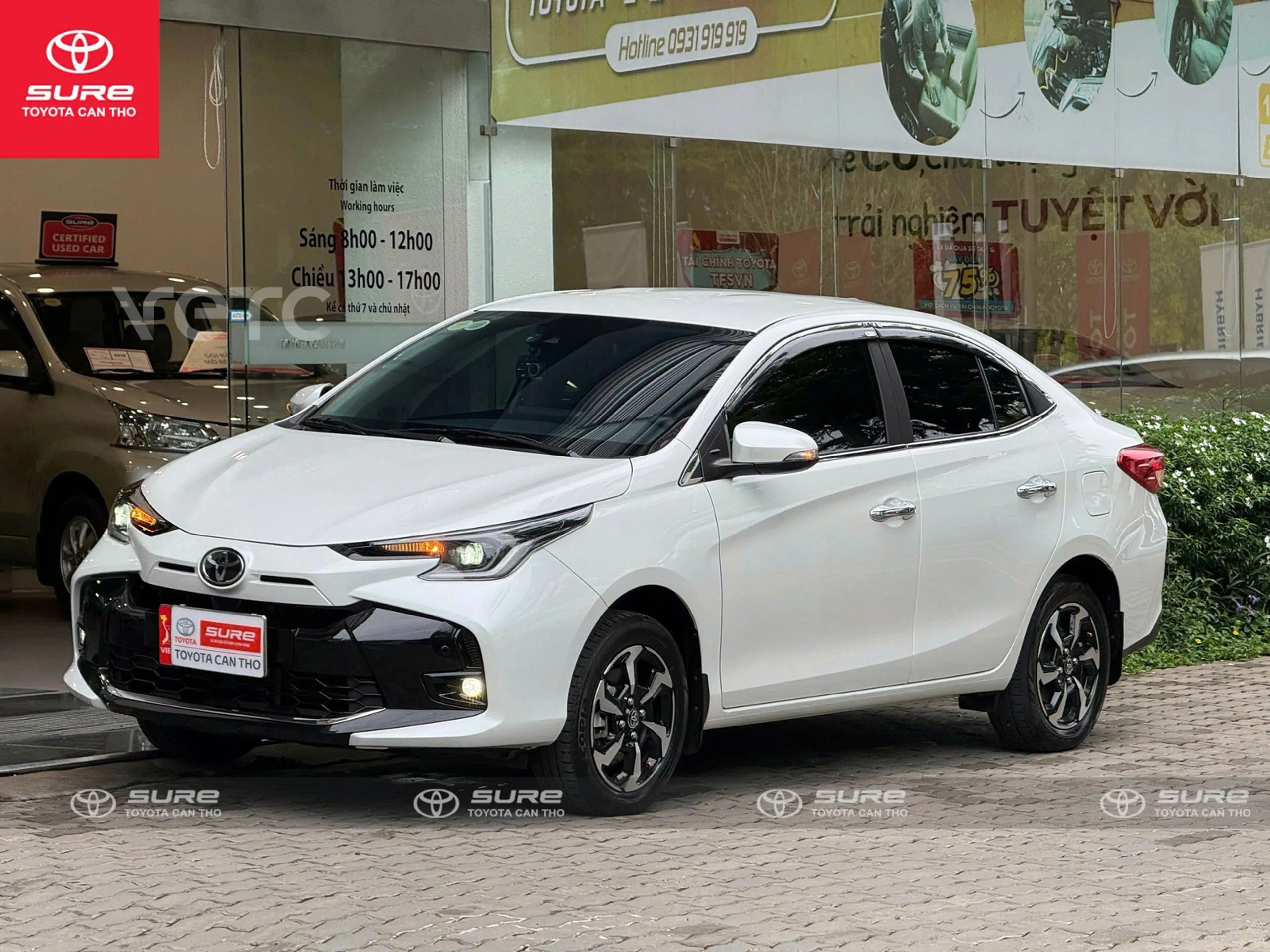 Ảnh xe Toyota Vios CVT 2025 Trắng 40.000 km