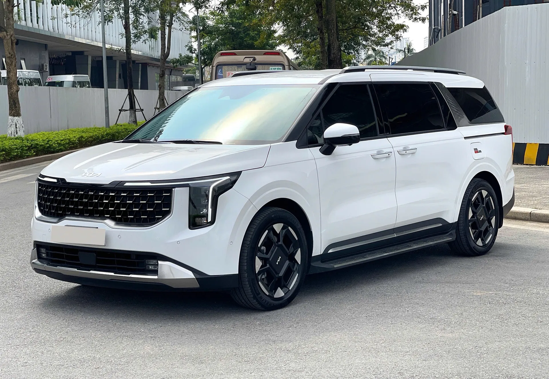 Banner cửa hàng Studio bán xe