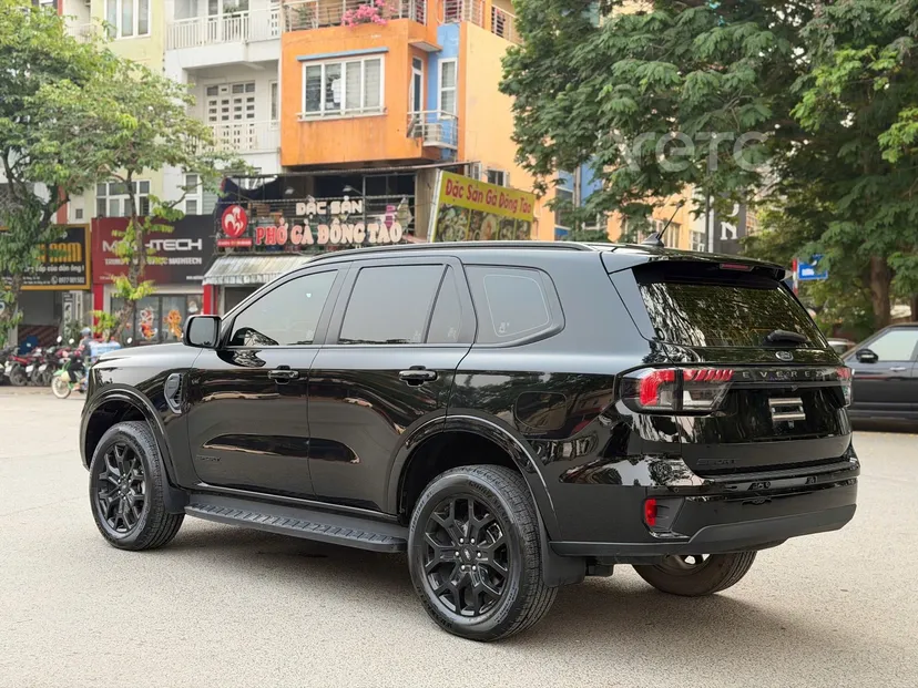Hình ảnh xe FORD EVEREST 2.0 SPORT 2024 ĐEN 20.000 KM