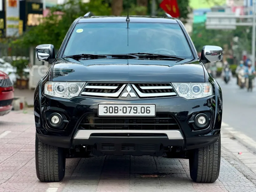 Hình ảnh xe MITSUBISHI PAJERO SPORT MT 2016 ĐEN 140.000 KM