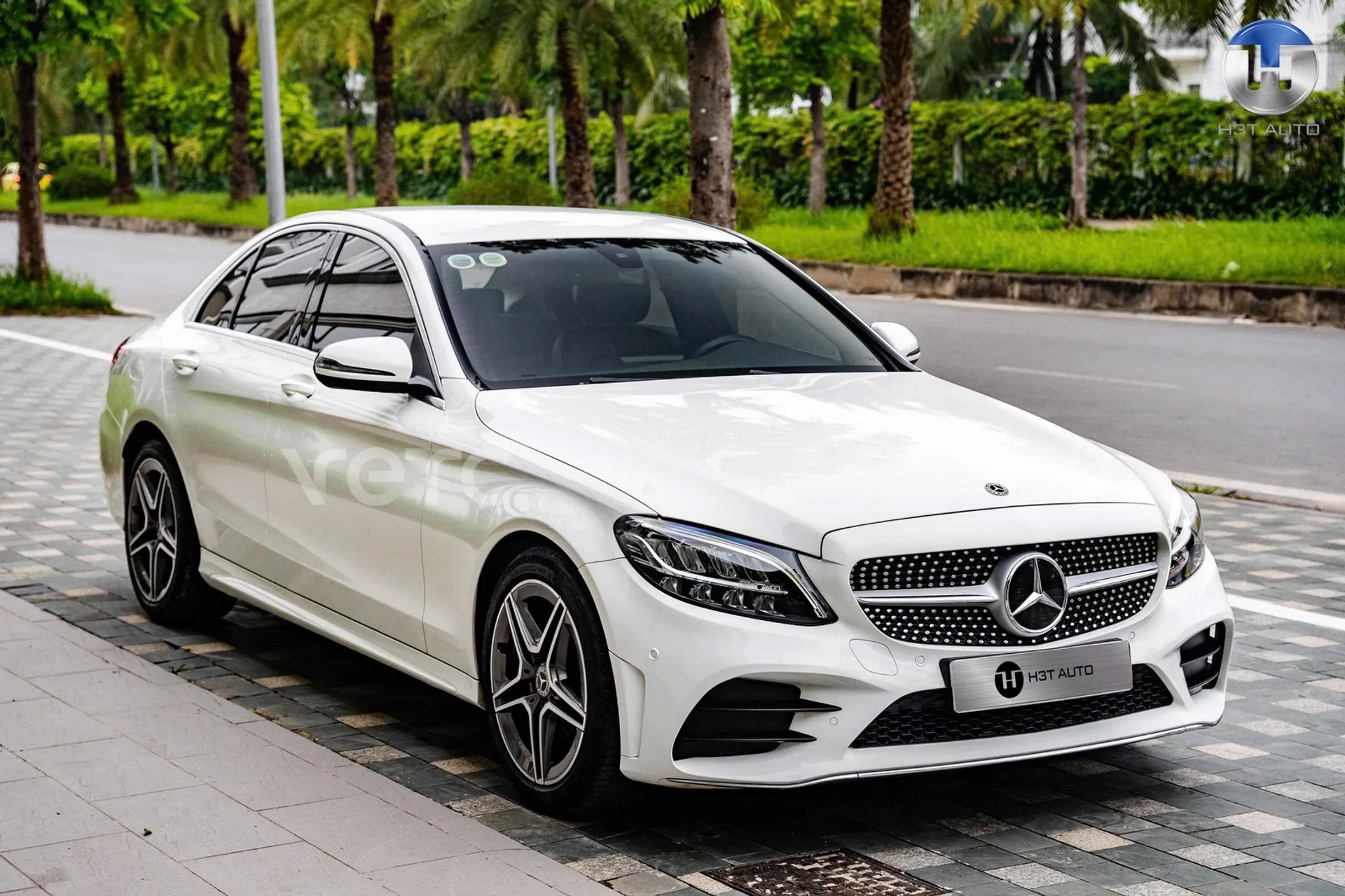 Hình ảnh xe MERCEDES-BENZ C-CLASS 2021 TRẮNG 50.000 KM