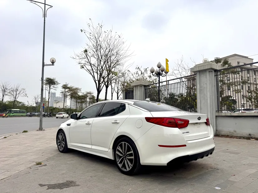 Hình ảnh xe KIA OPTIMA 2015 TRẮNG 90.000 KM