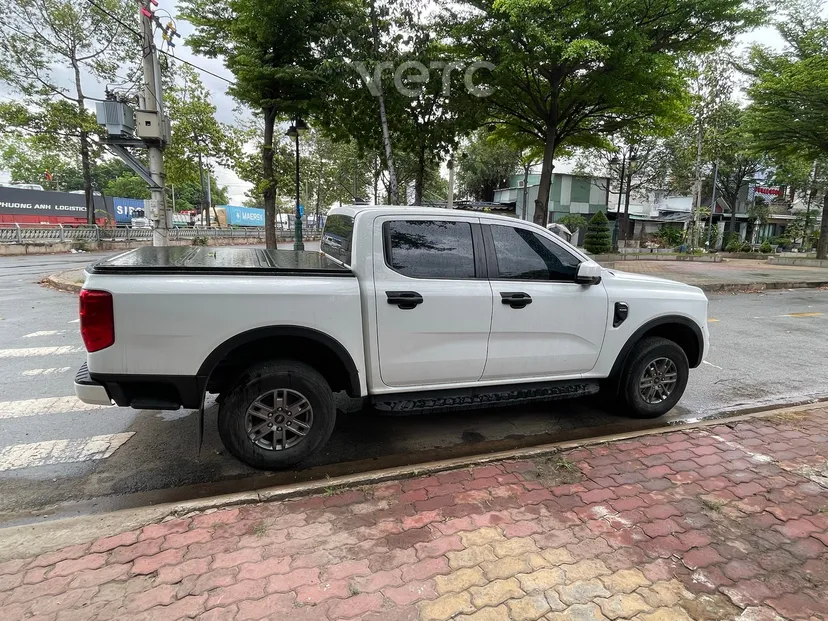Hình ảnh xe Ford Ranger XLS 2.0 4x4 AT 2022 Trắng 65.000 km