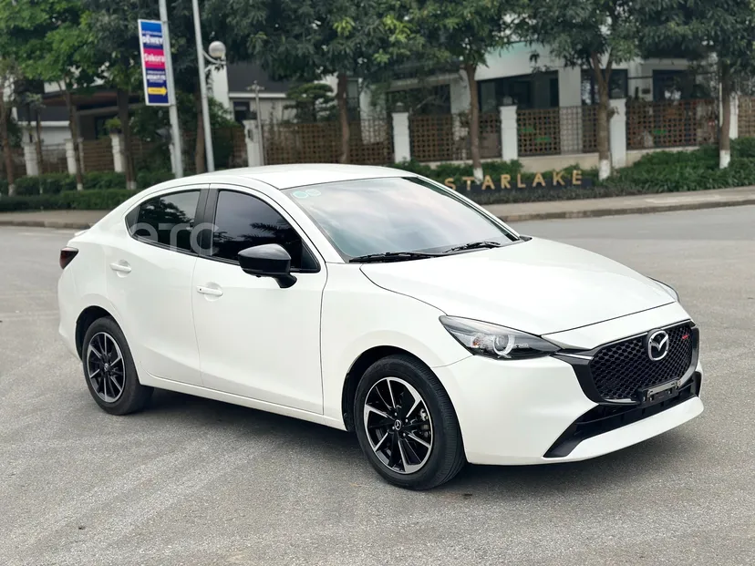 Hình ảnh xe MAZDA 2 1.5PREMIUM 2024 TRẮNG 20.000 KM