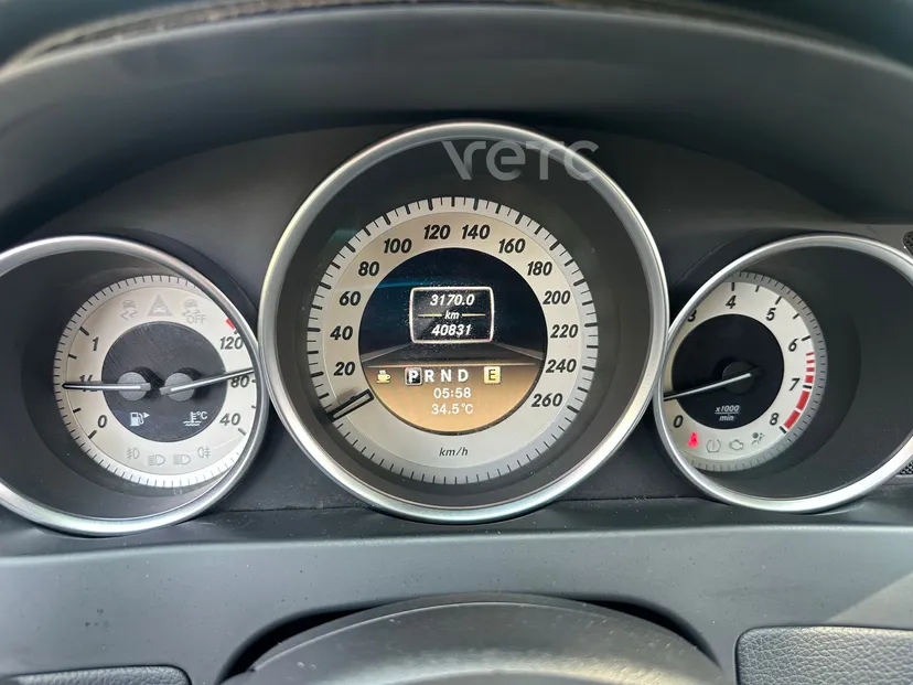 Hình ảnh xe Mercedes-Benz C-Class 1.8AT 2011 Đỏ 40.000 km