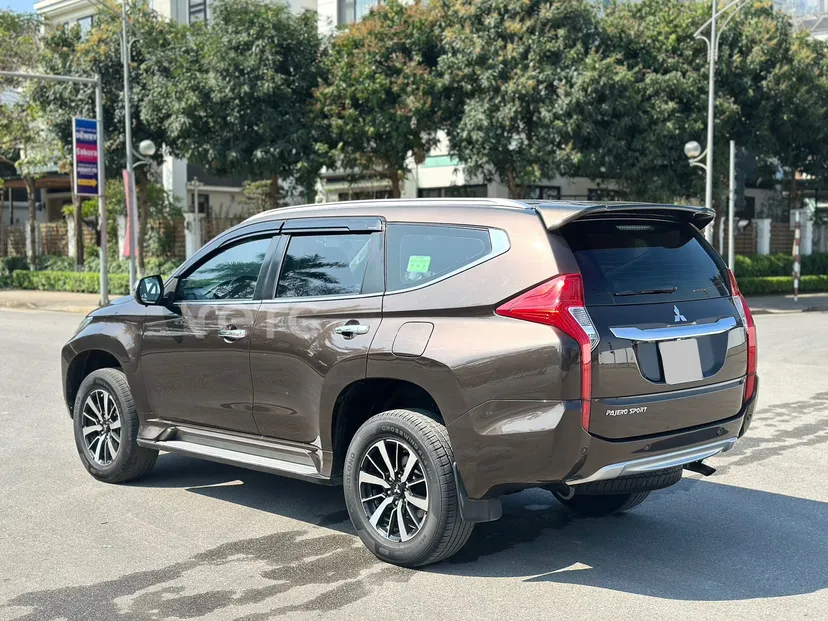 Hình ảnh xe MITSUBISHI PAJERO SPORT 2018 NÂU 100.000 KM