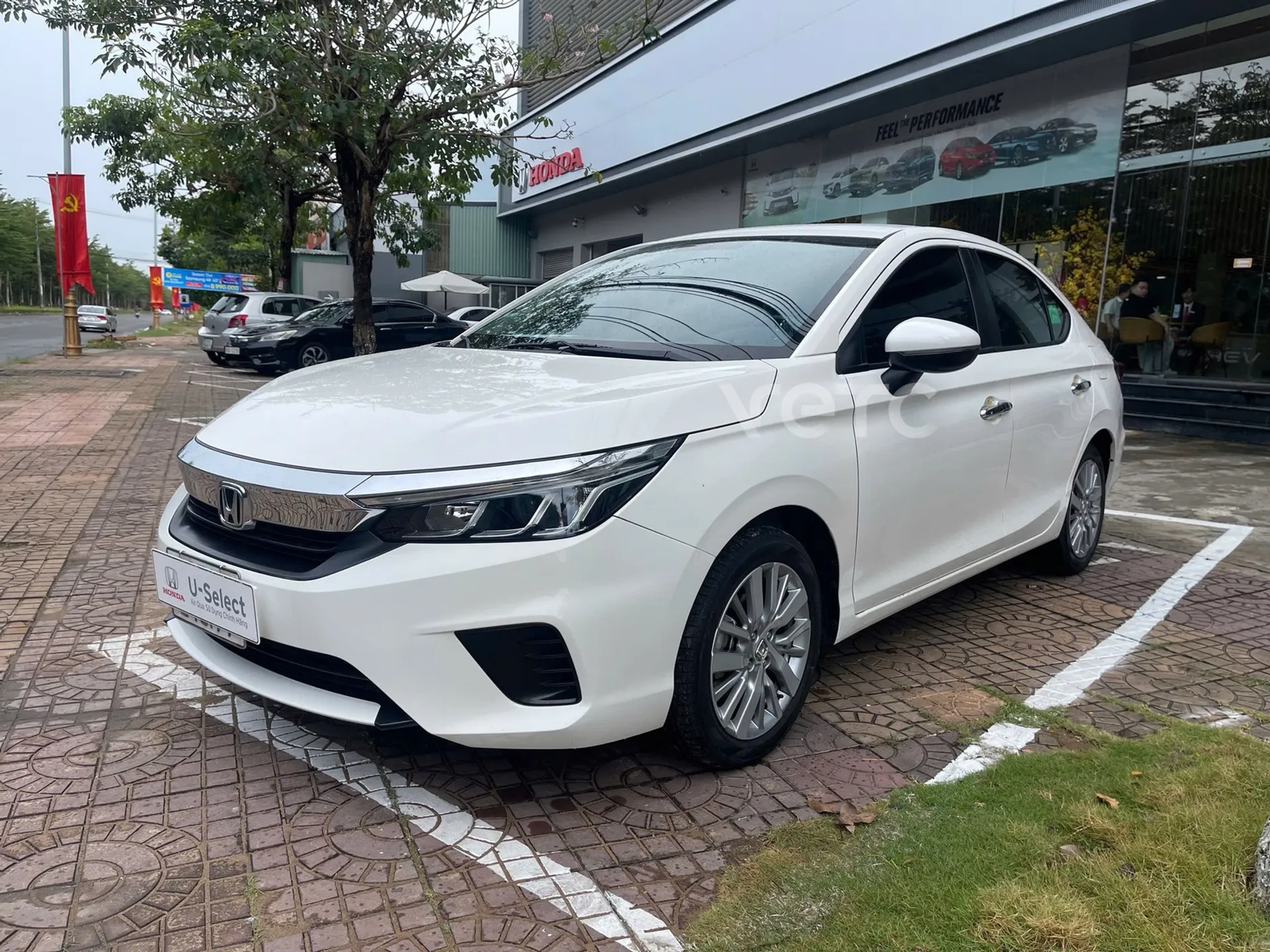 Hình ảnh xe HONDA CITY 2022 TRẮNG 14.500 KM