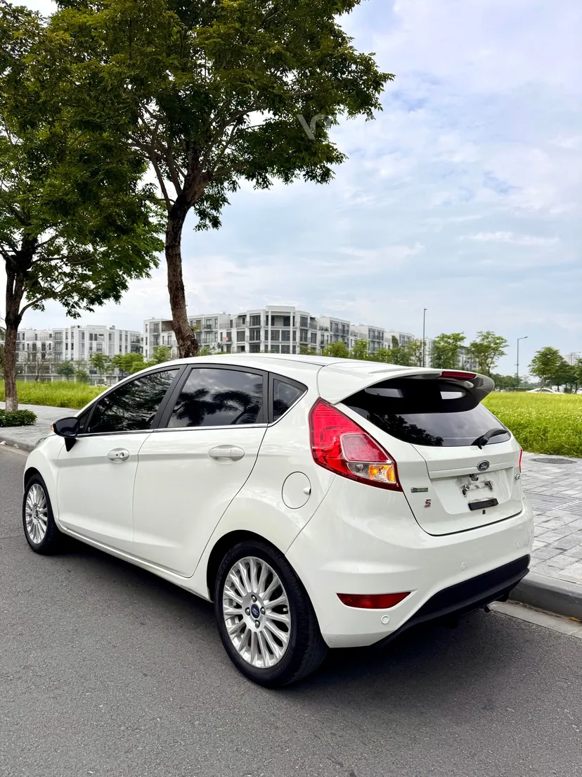 Hình ảnh xe FORD FIESTA 1.0S ECOBOOST 2018 TRẮNG 80.000 KM