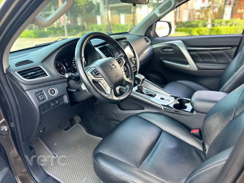 Hình ảnh xe MITSUBISHI PAJERO SPORT 2018 NÂU 100.000 KM