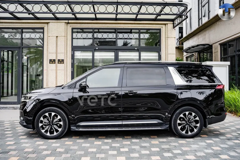 Hình ảnh xe KIA CARNIVAL 2023 ĐEN 46.000 KM
