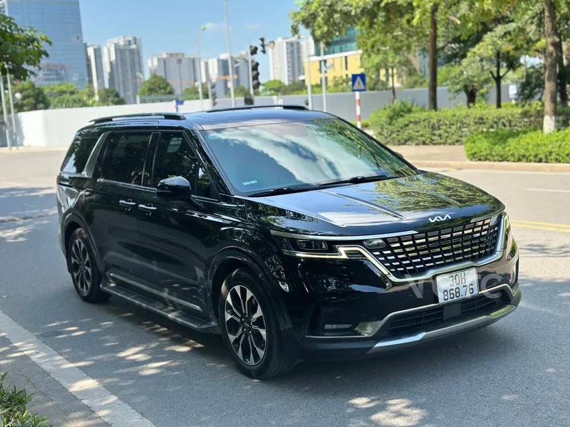 Hình ảnh xe KIA Carnival 2.2D Signature 2022 Đen 80.000 km