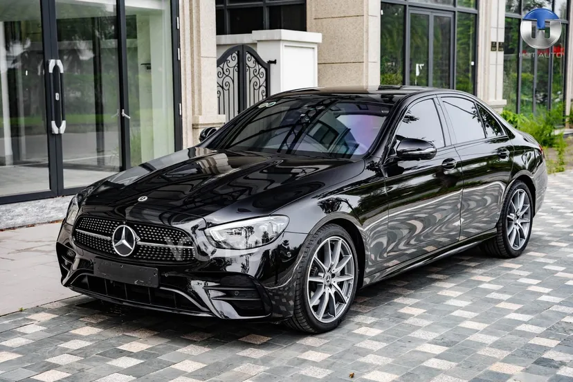 Hình ảnh xe Mercedes-Benz E-Class 2021 Đen 37.000 km