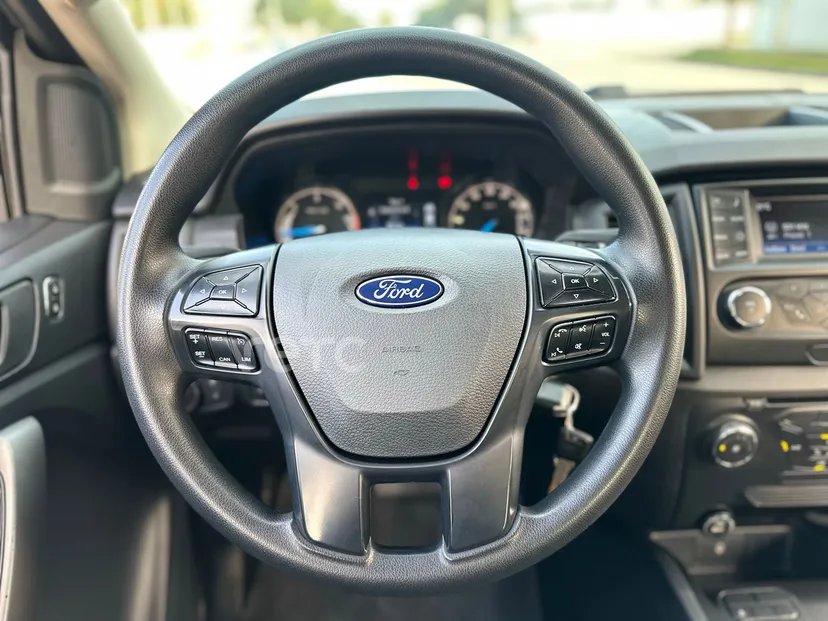 Hình ảnh xe FORD RANGER XLS 2.2AT 2019 VÀNG 110.000 KM