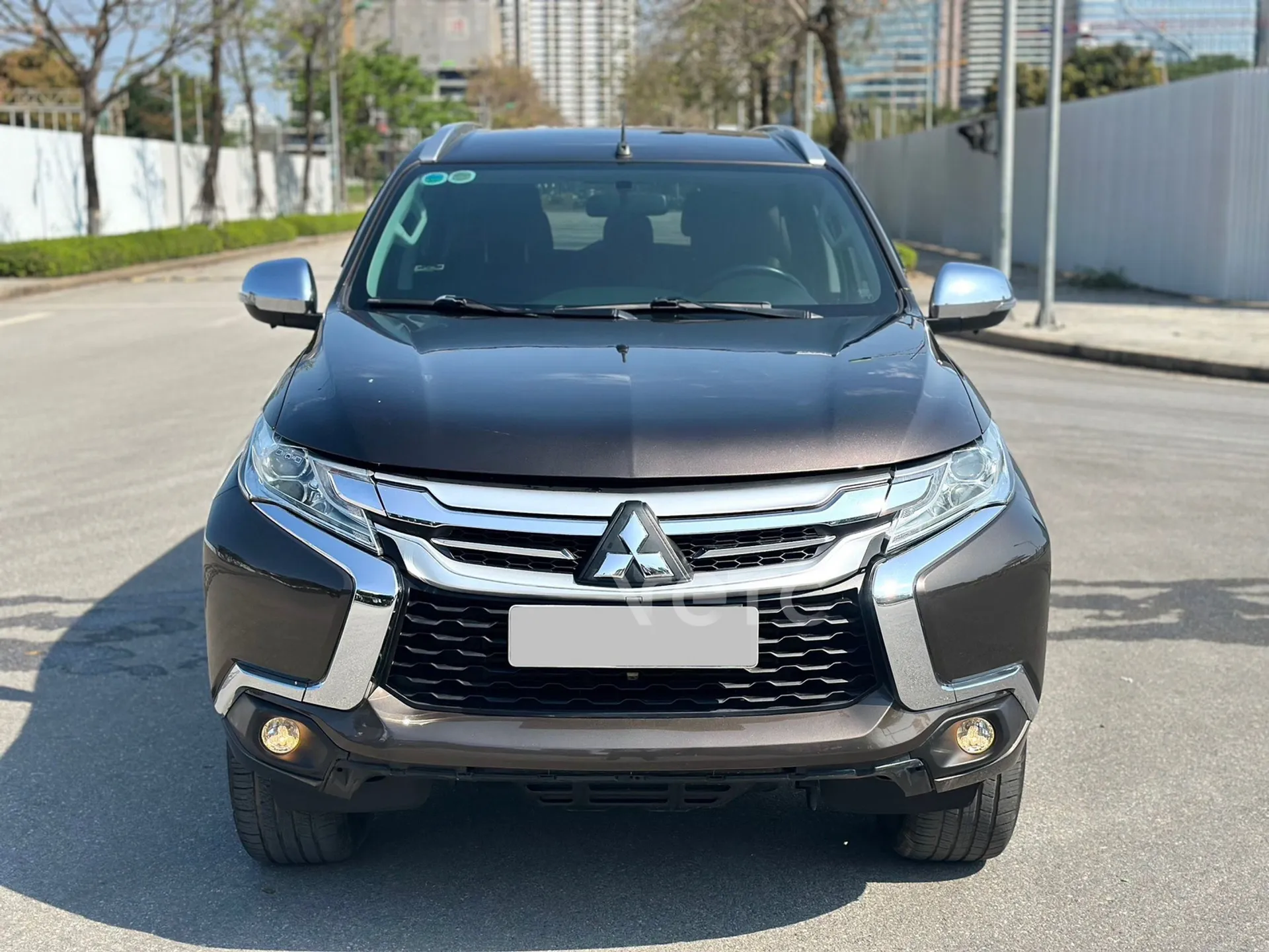 Hình ảnh xe MITSUBISHI PAJERO SPORT 2018 NÂU 100.000 KM