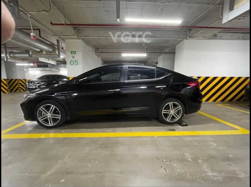 Hình ảnh xe Hyundai Elantra 2018 Đen 108.000 km
