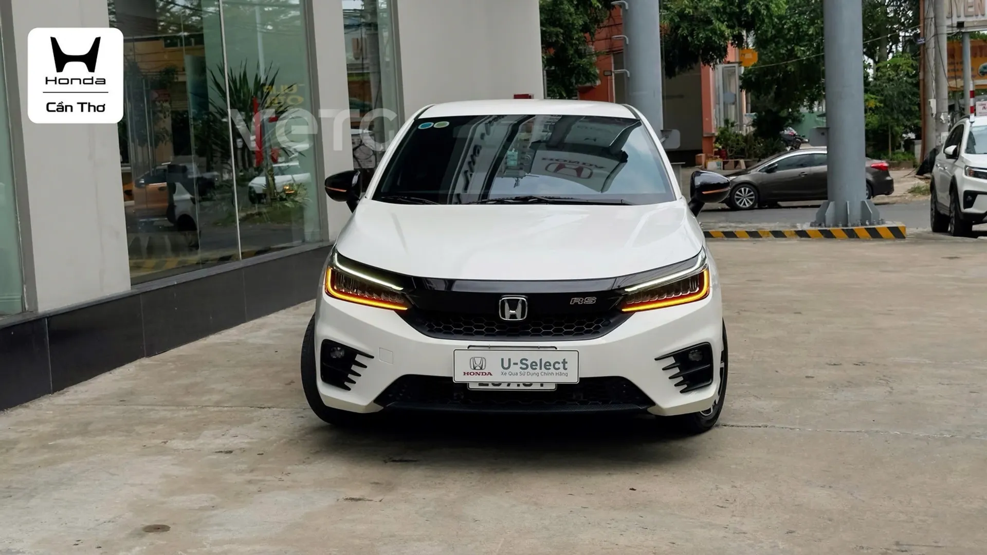 Hình ảnh xe HONDA CITY RS 2023 TRẮNG 56.900 KM