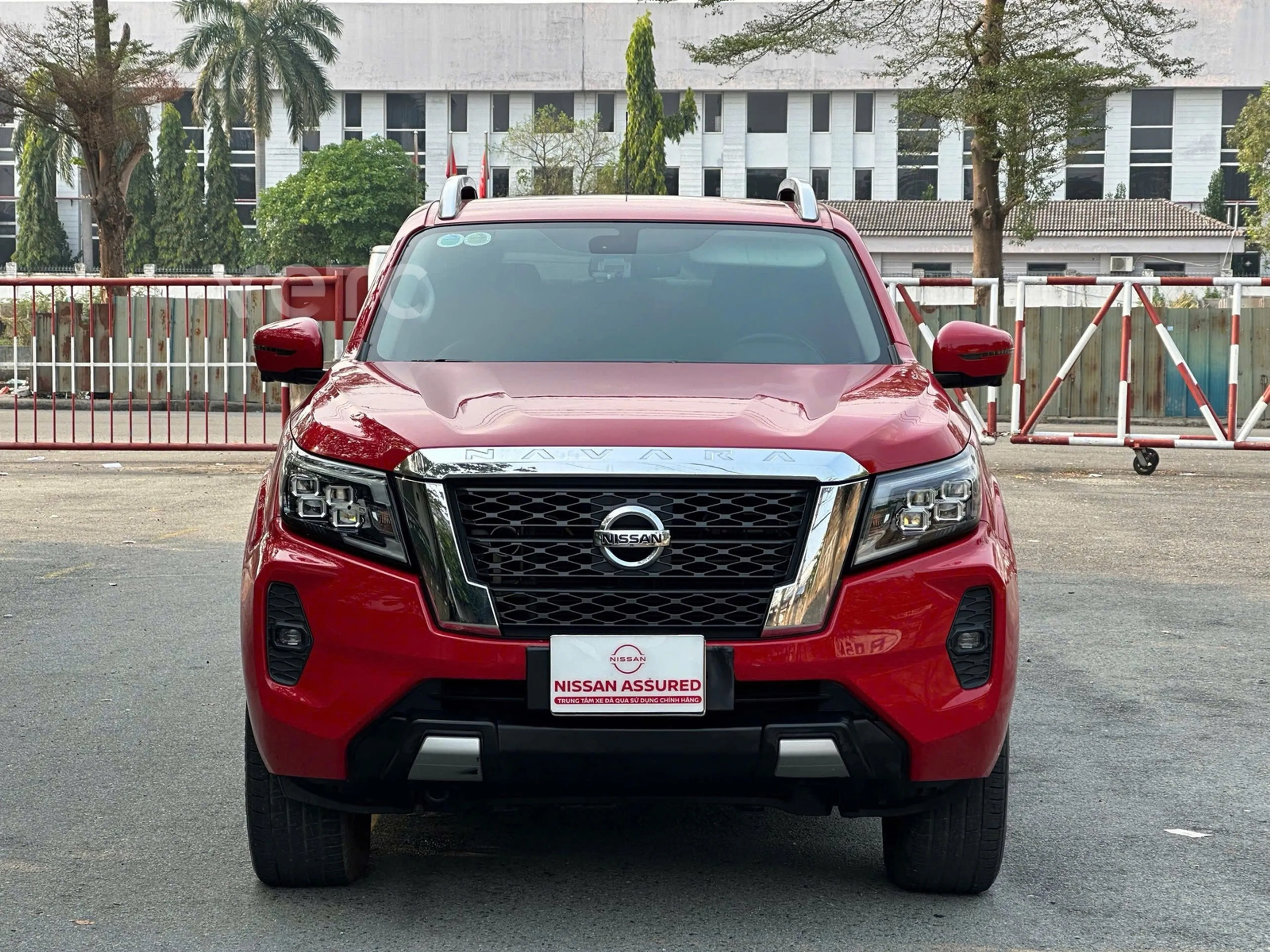Ảnh xe NISSAN NAVARA 2021 ĐỎ 99.000 KM