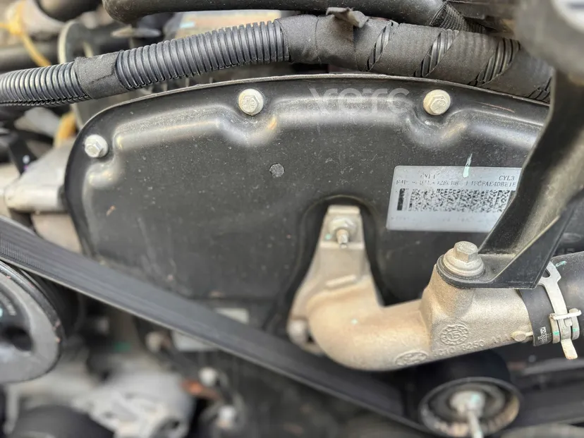 Hình ảnh xe Ford Transit 2016 Bạc 250.000 km