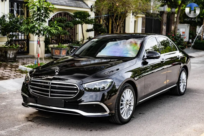 Hình ảnh xe MERCEDES-BENZ E-CLASS 2021 ĐEN 19.000 KM