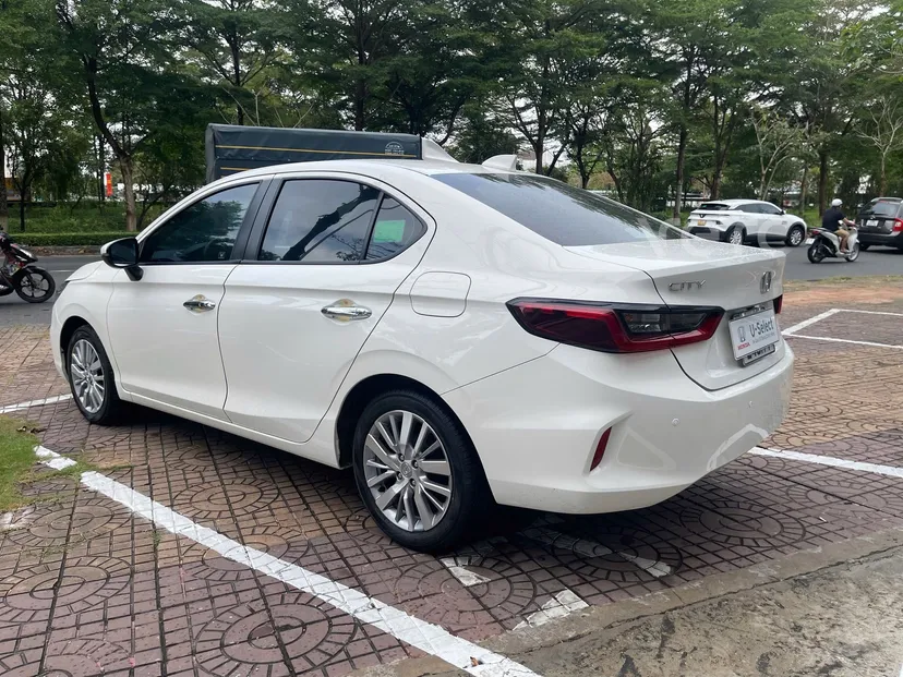 Hình ảnh xe HONDA CITY 2022 TRẮNG 14.500 KM