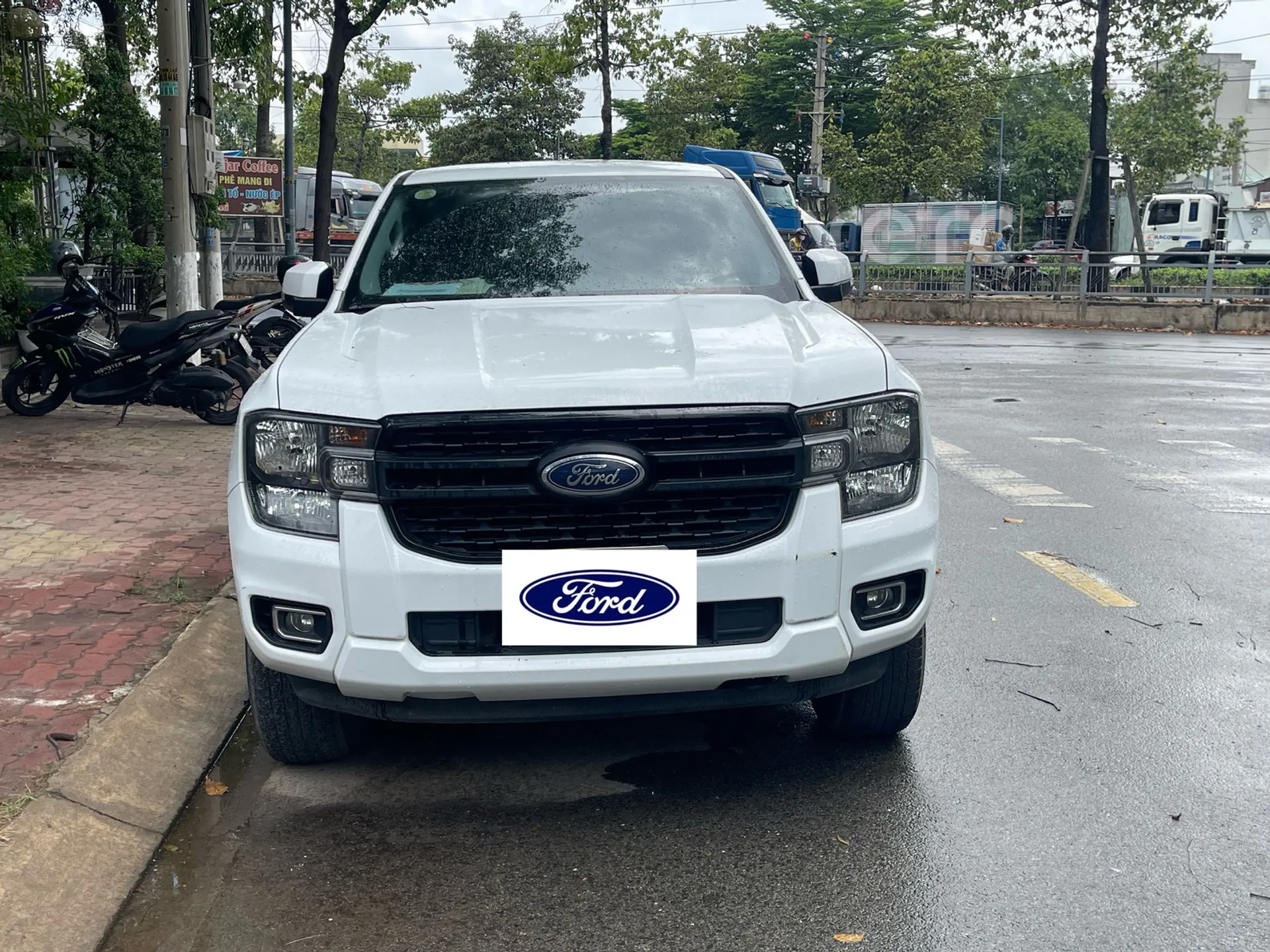 Hình ảnh xe Ford Ranger XLS 2.0 4x4 AT 2022 Trắng 65.000 km