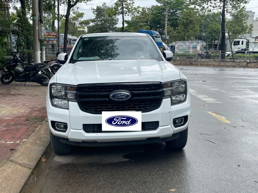 Hình ảnh xe Ford Ranger XLS 2.0 4x4 AT 2022 Trắng 65.000 km