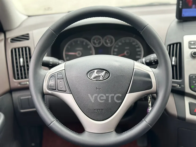 Hình ảnh xe HYUNDAI I30 1.6AT CW 2011 ĐEN 140.000 KM