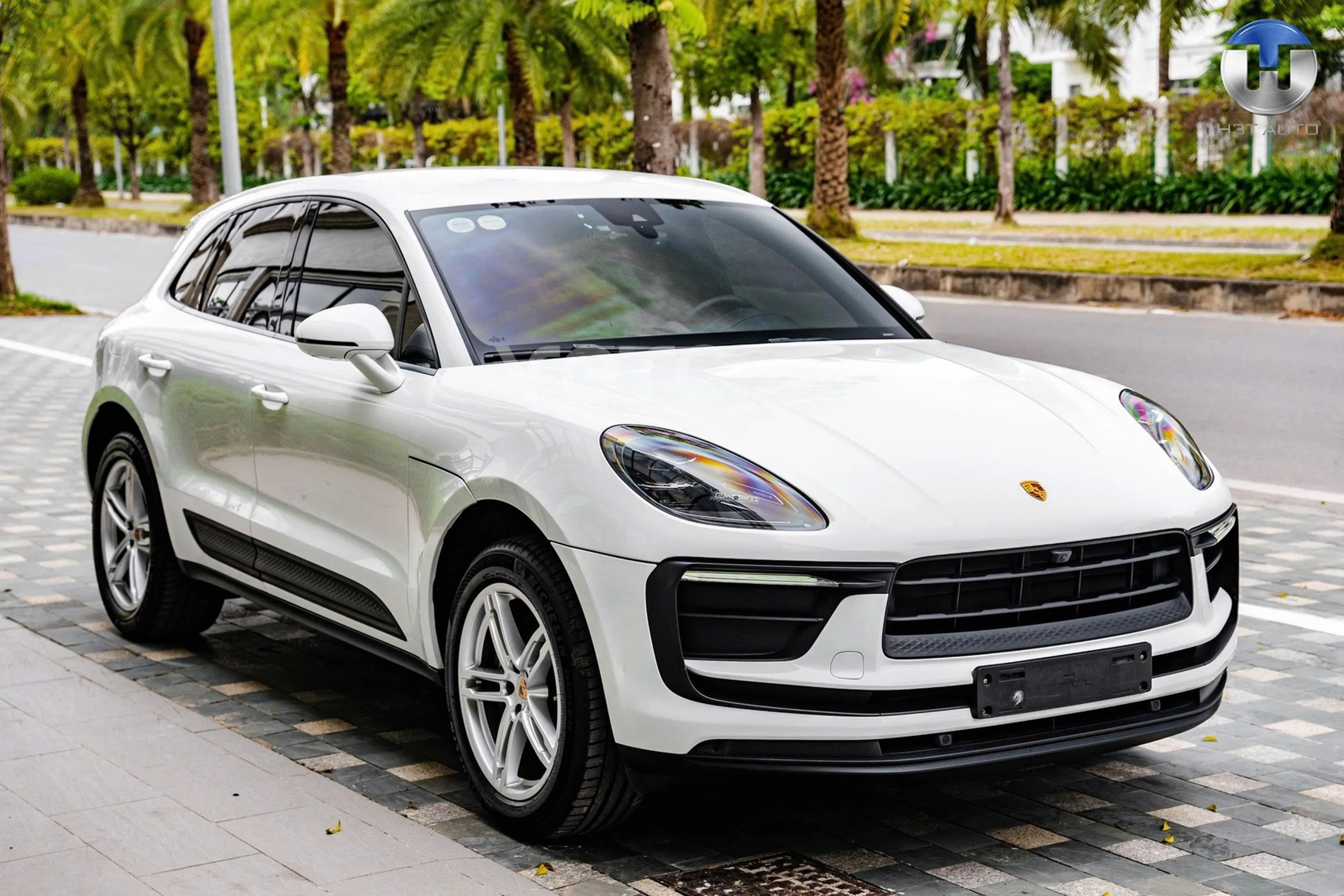 Ảnh xe PORSCHE MACAN 2022 TRẮNG 30.000 KM