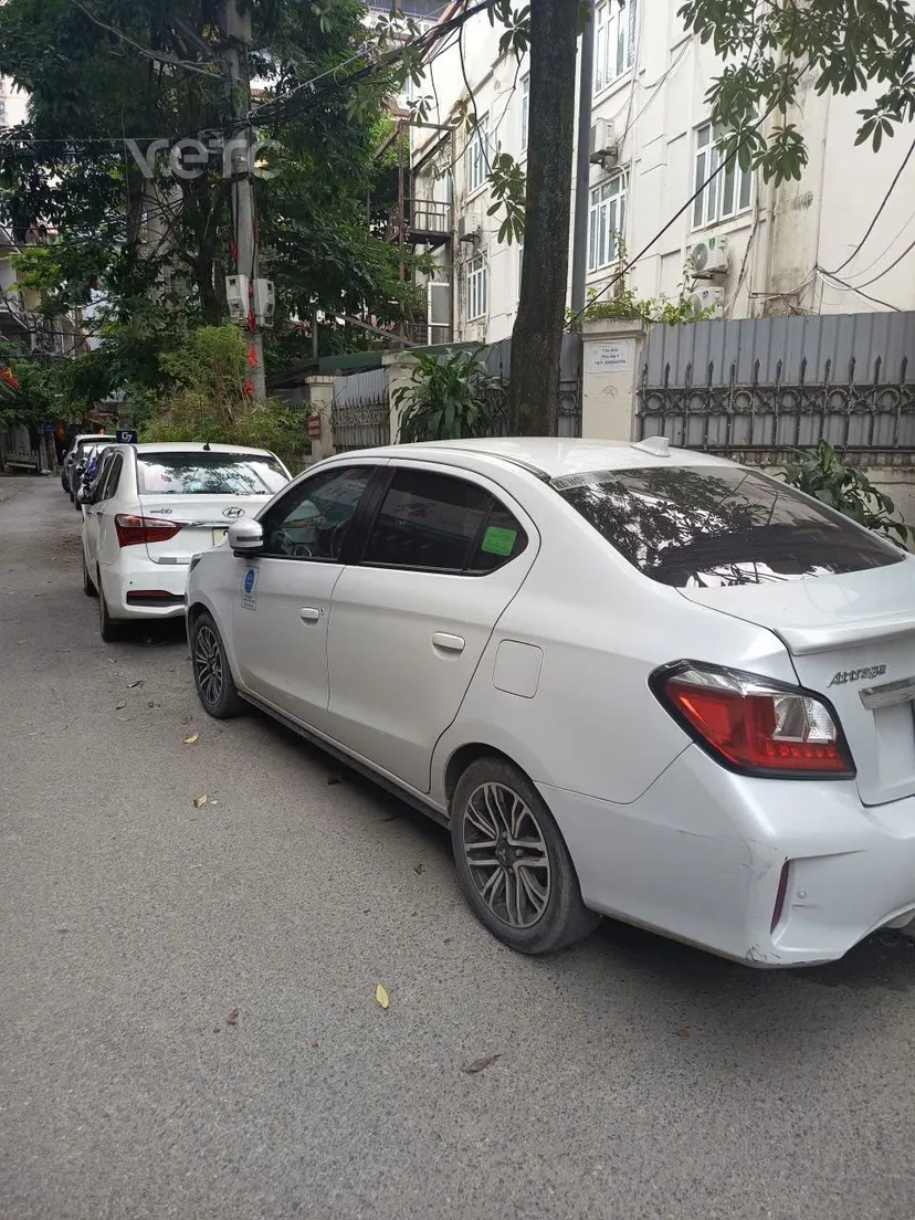 Hình ảnh xe Mitsubishi Attrage 2023 Trắng 9.300 km