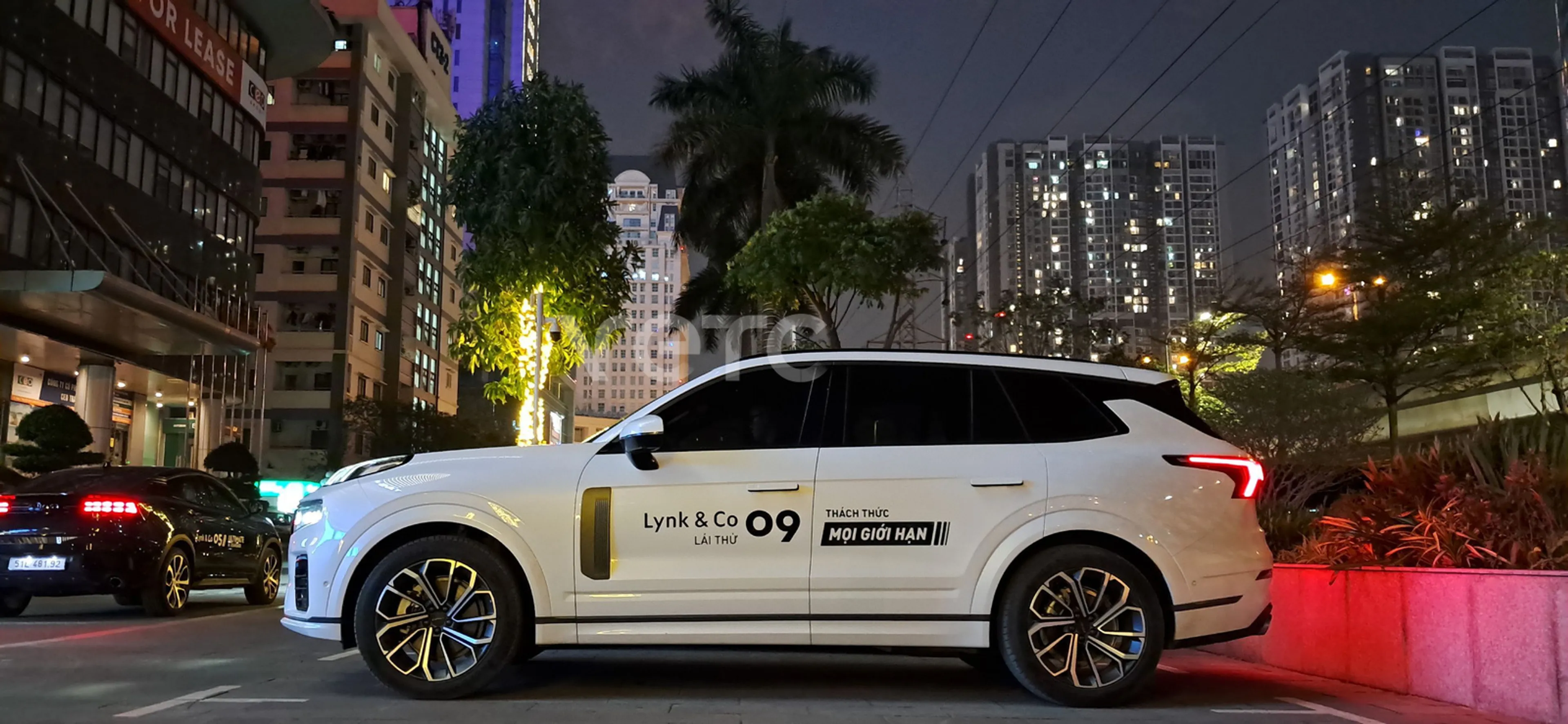 Ảnh xe LYNK & CO 09 HALO 2025