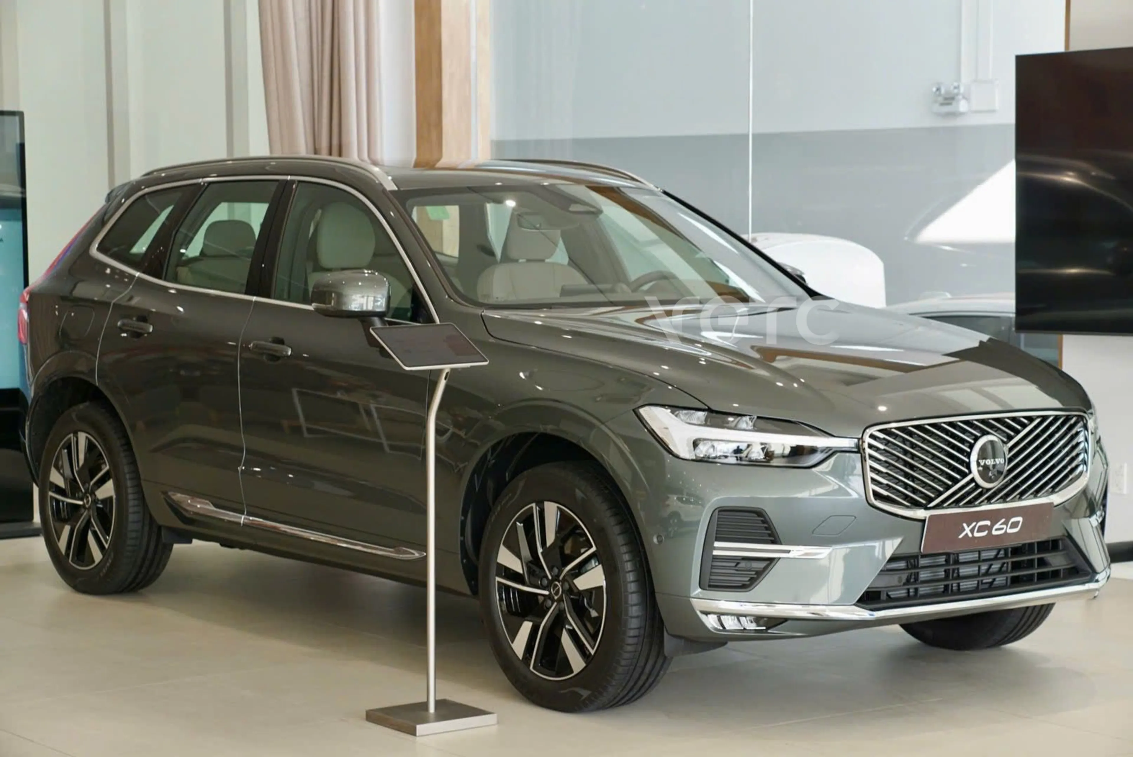 Ảnh xe VOLVO XC60 ULTRA 2025