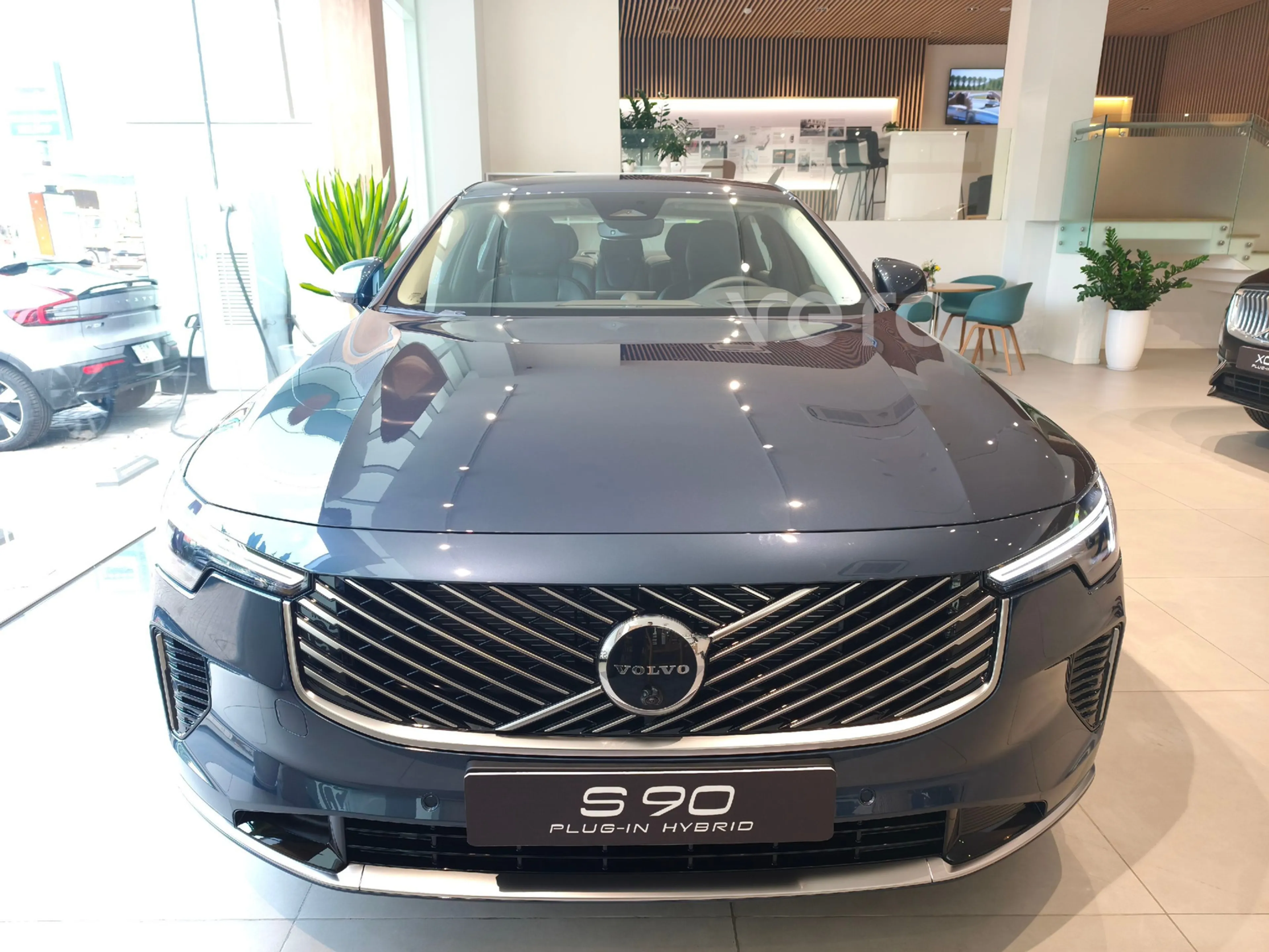 Ảnh xe VOLVO S90 PLUGIN HYBRID ULTRA 2025
