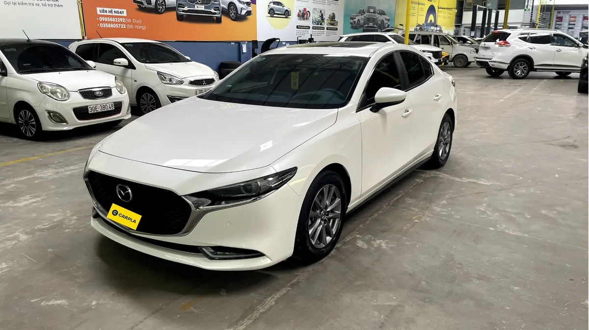Hình ảnh xe MAZDA 3 TRẮNG PREMIUM 2021 - 45.000 KM