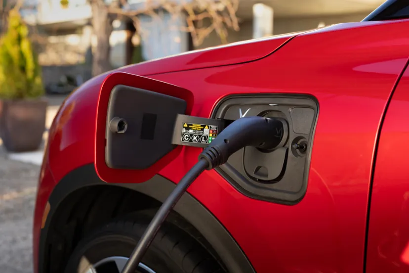 Hình ảnh xe VINFAST VF8 PLUS 2025