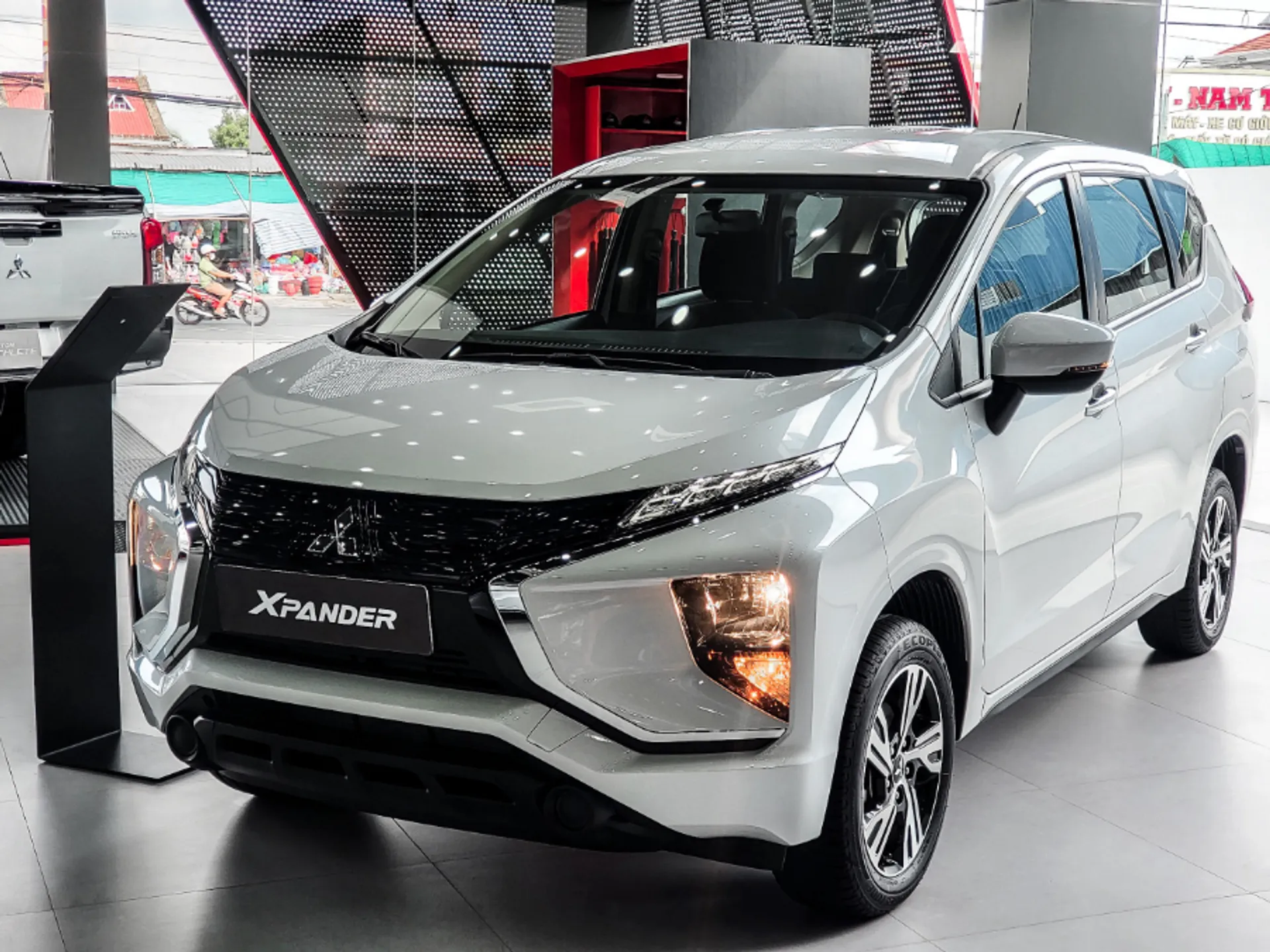 Hình ảnh xe MITSUBISHI XPANDER MT 1.5L 2025