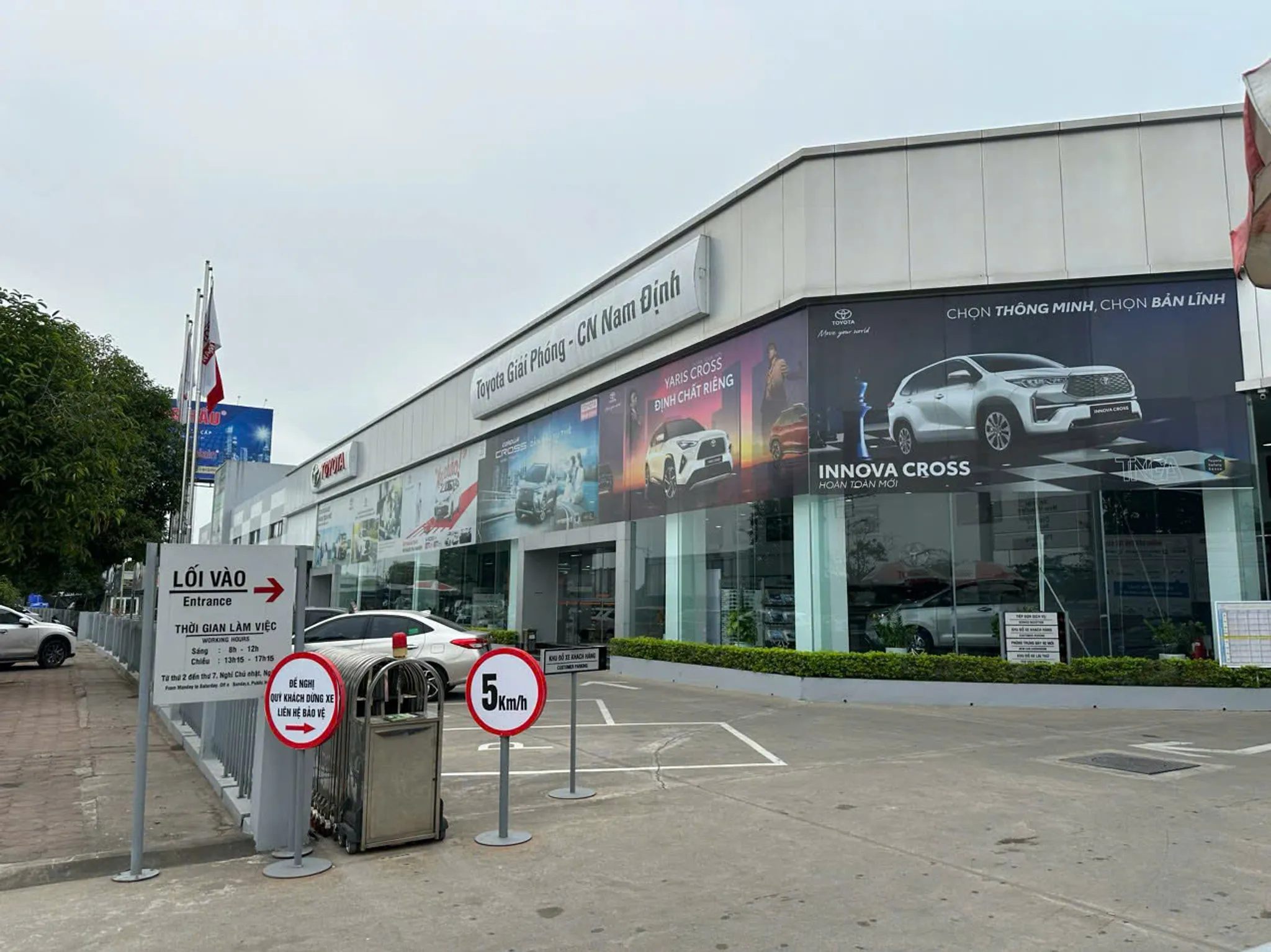 Banner cửa hàng TOYOTA NAM ĐỊNH