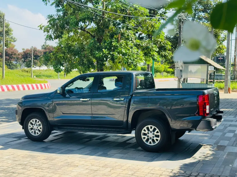 Hình ảnh xe MITSUBISHI ALL NEW TRITON GLX 2.4L AT 2025