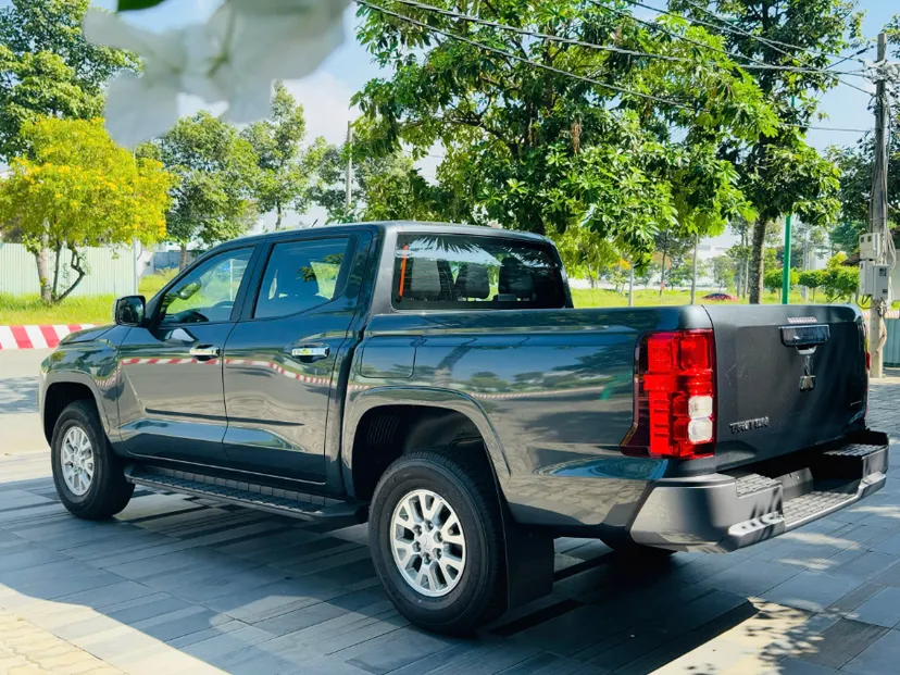 Hình ảnh xe MITSUBISHI ALL NEW TRITON GLX 2.4L AT 2025