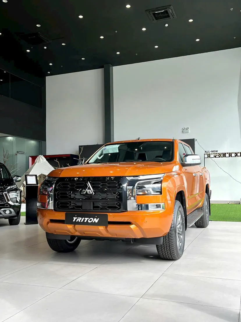 Hình ảnh xe MITSUBISHI TRITON 2WD PREMIUM 2.4L AT 2025