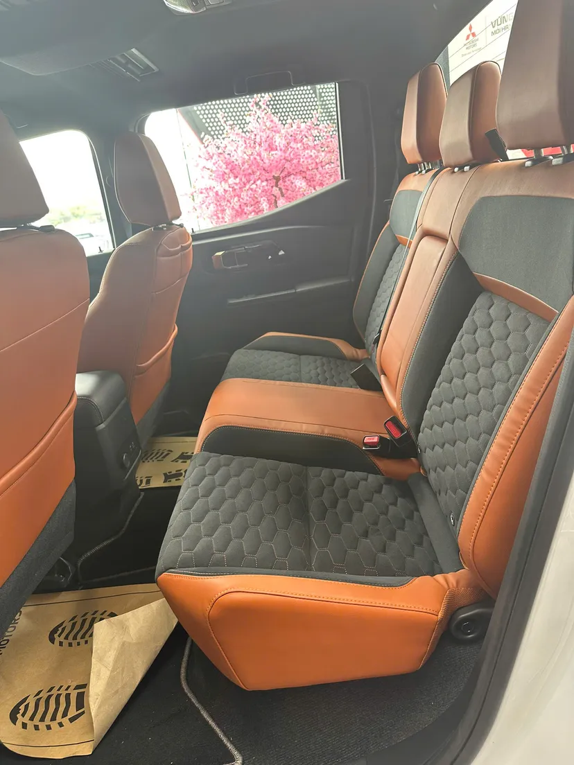 Hình ảnh xe MITSUBISHI ALL NEW TRITON ATHLETE 4x4 AT 2.4L Bi-Turbo 2025