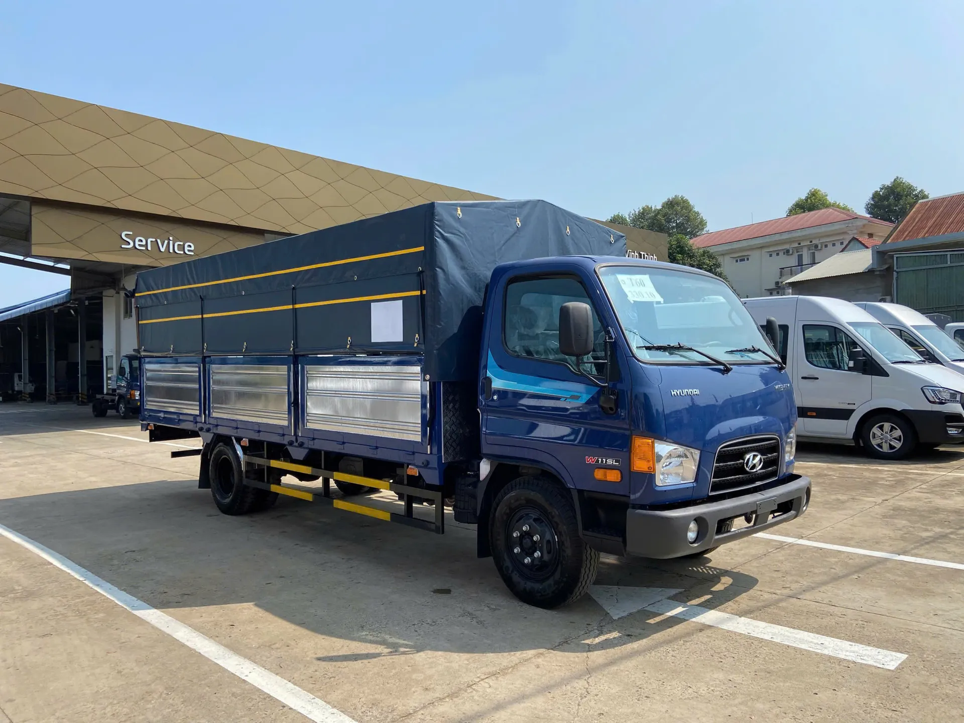 Hình ảnh xe HYUNDAI MIGHTY W11SL E5 2025 - THÙNG MUI BẠT
