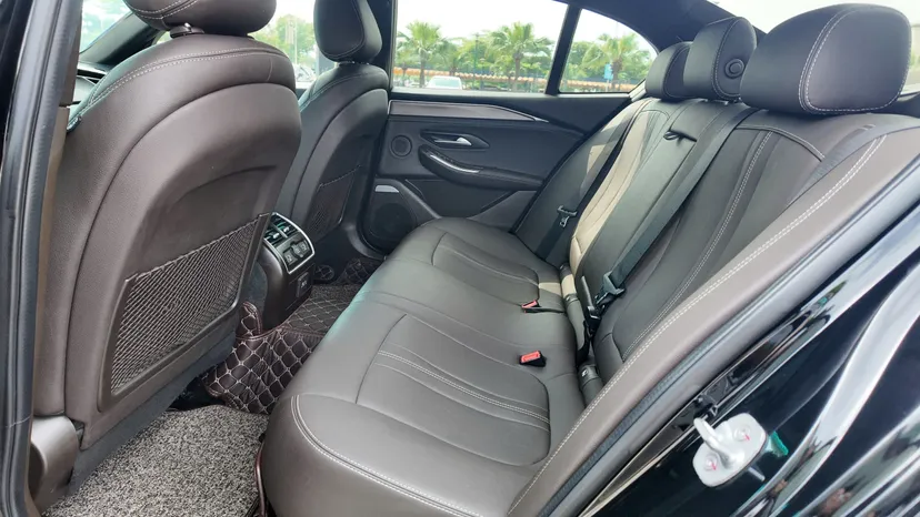 Hình ảnh xe VinFast Lux A 2.0 base 2022