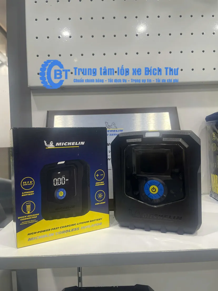 Hình ảnh xe Bơm Lốp Không Dây Michein 2567